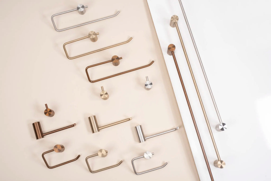 Kúpeľňový vešiak 9710 Prism Brush Copper  11