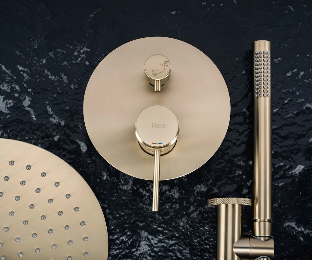Podomietková sprchová súprava Rea Lungo Grip Gold Brush   + BOX  2
