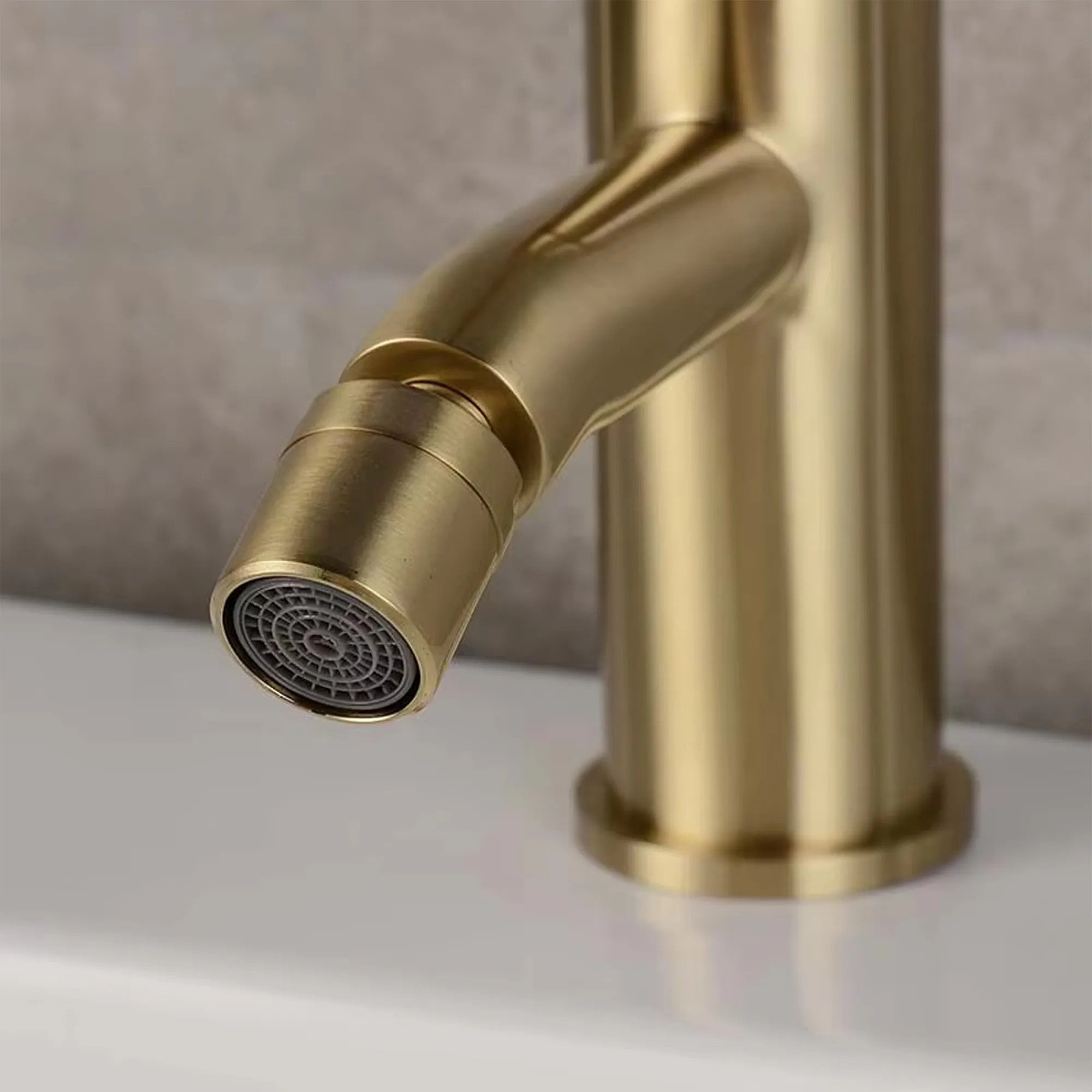 Bidetová batéria REA Lungo Gold Brush  3
