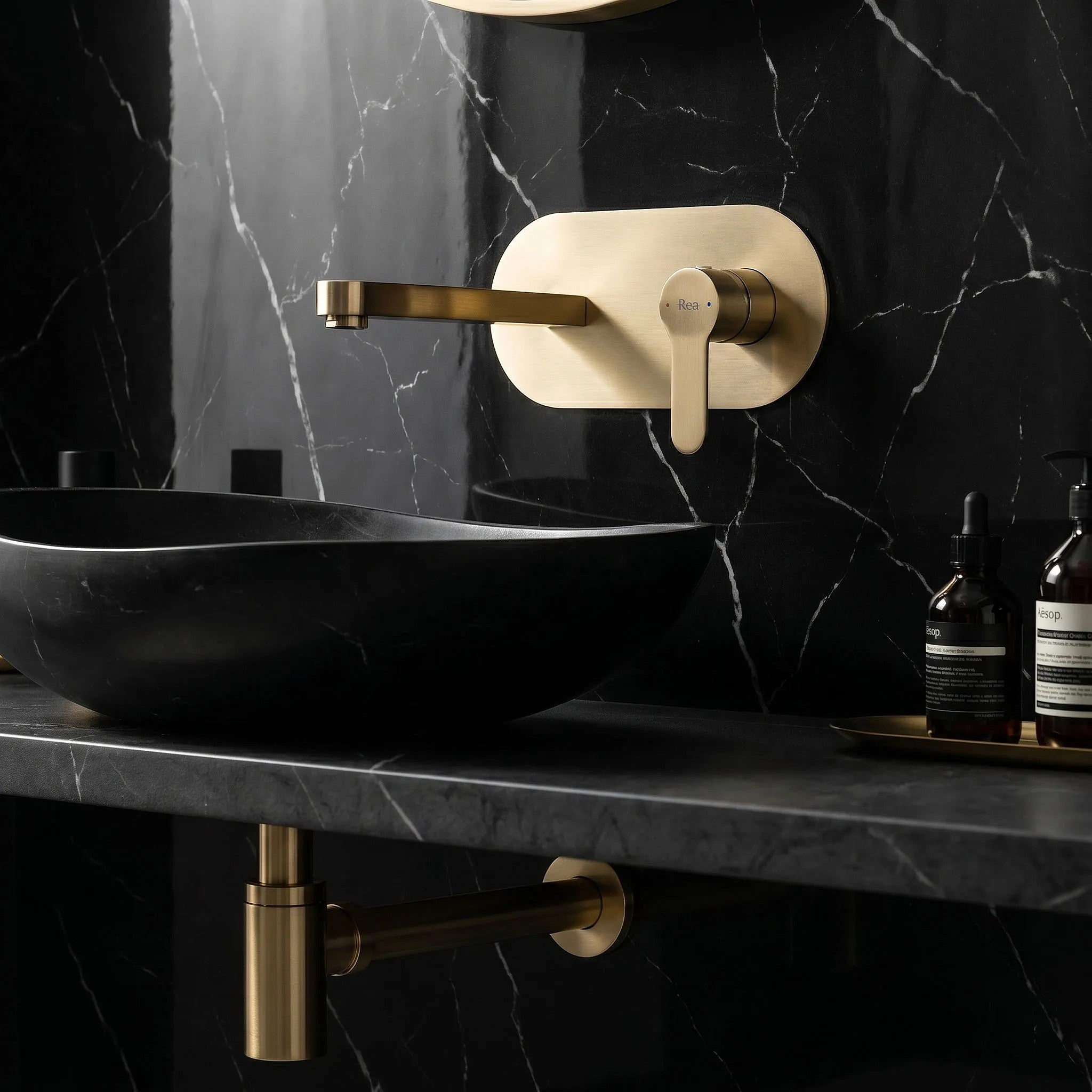Podomietková vaňová batéria REA Arcos Brush Gold  3