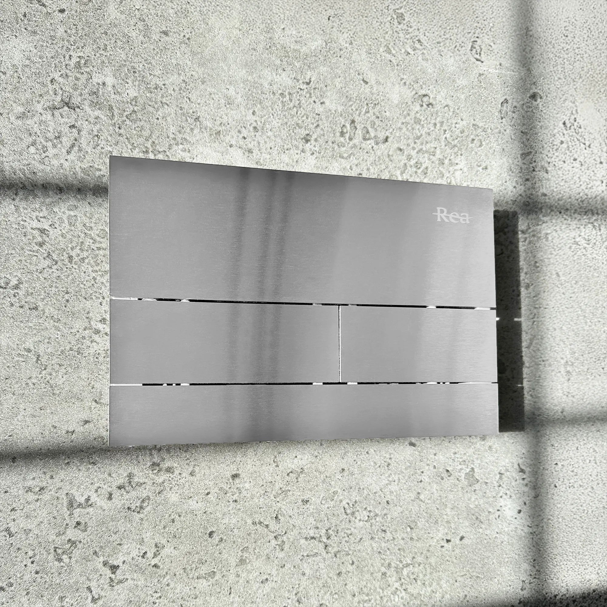 Ovládacie tlačidlo k podomietkovým systémom WC K011A-Q Rea T Brush Steel  4
