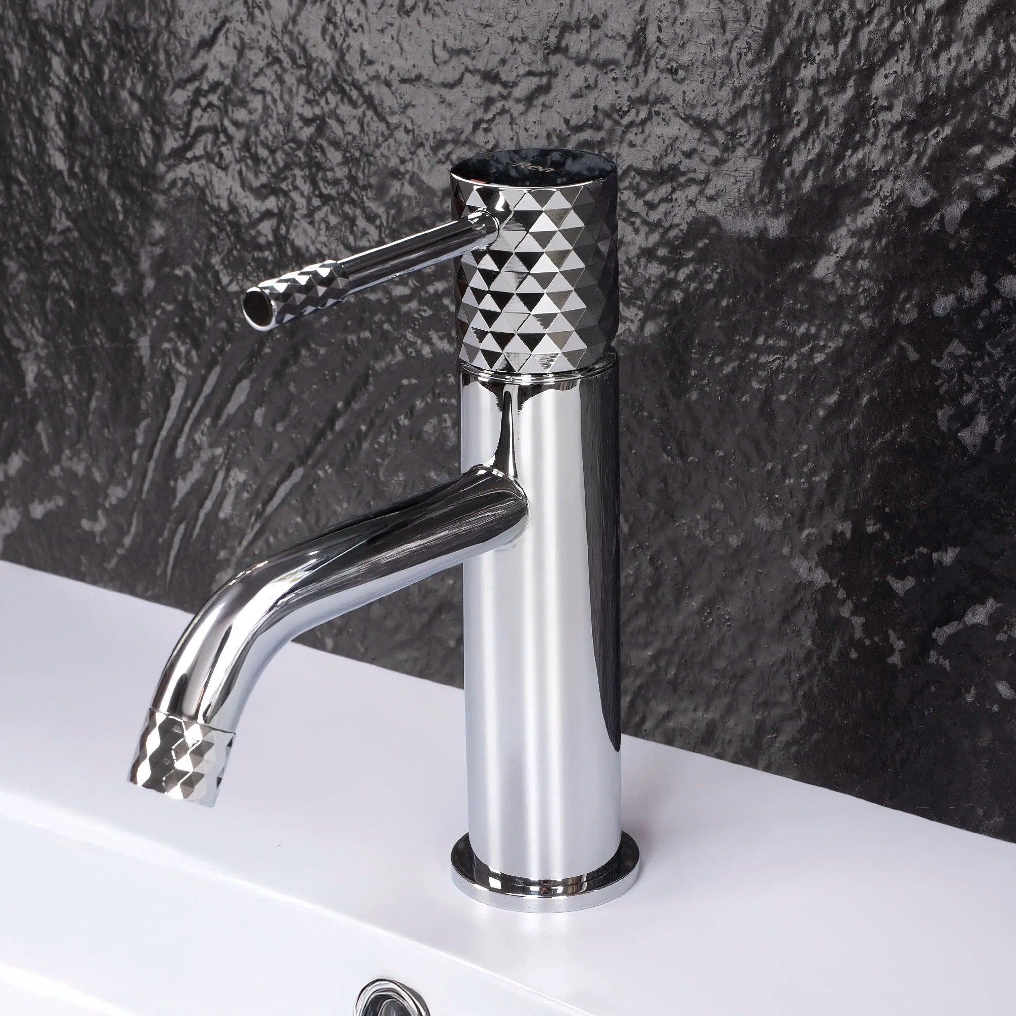 Rea Lungo Diamond umývadlová batéria Chrome Low  5