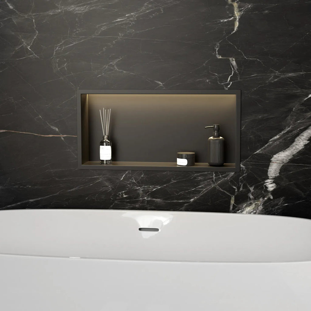 VSTAVANÁ KÚPEĽŇOVÁ POLICA LED 30x60 black  5