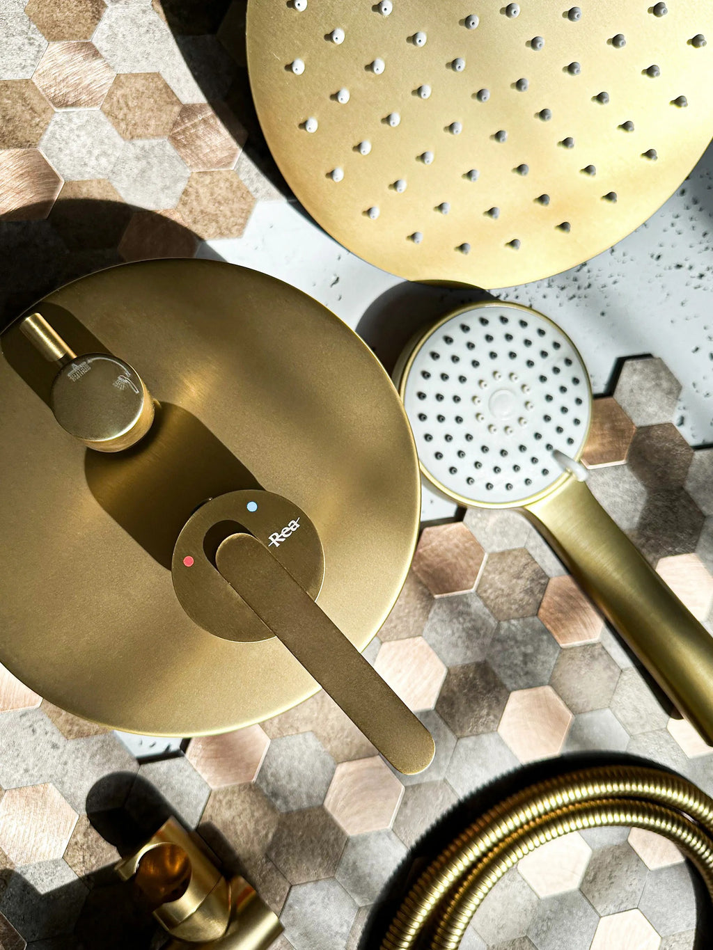Podomietková sprchová súprava Rea Ontario Brush Gold + BOX  5